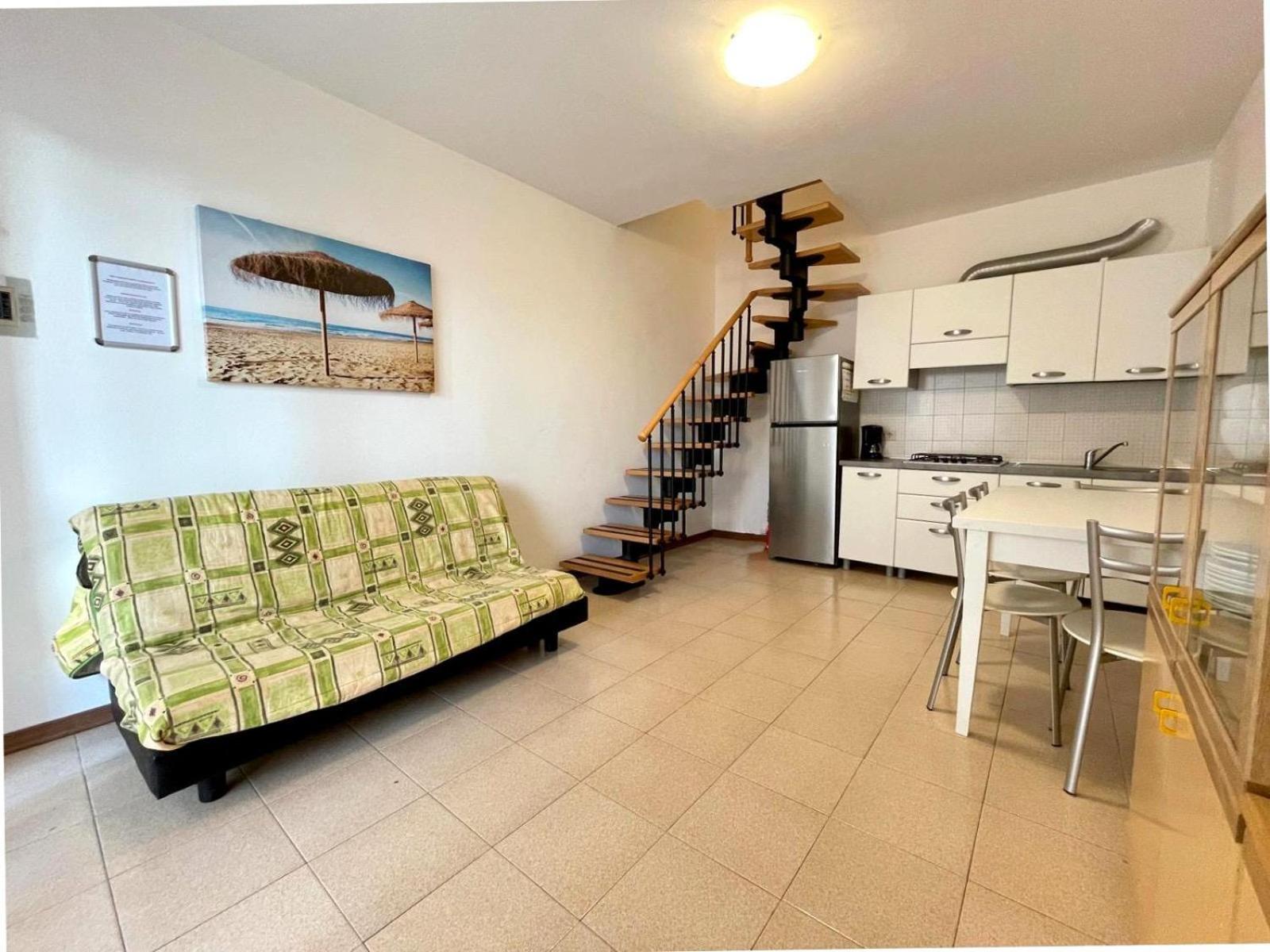 Villaggio Luna Swimmingpool- Agenzia Cocal Caorle Exteriör bild