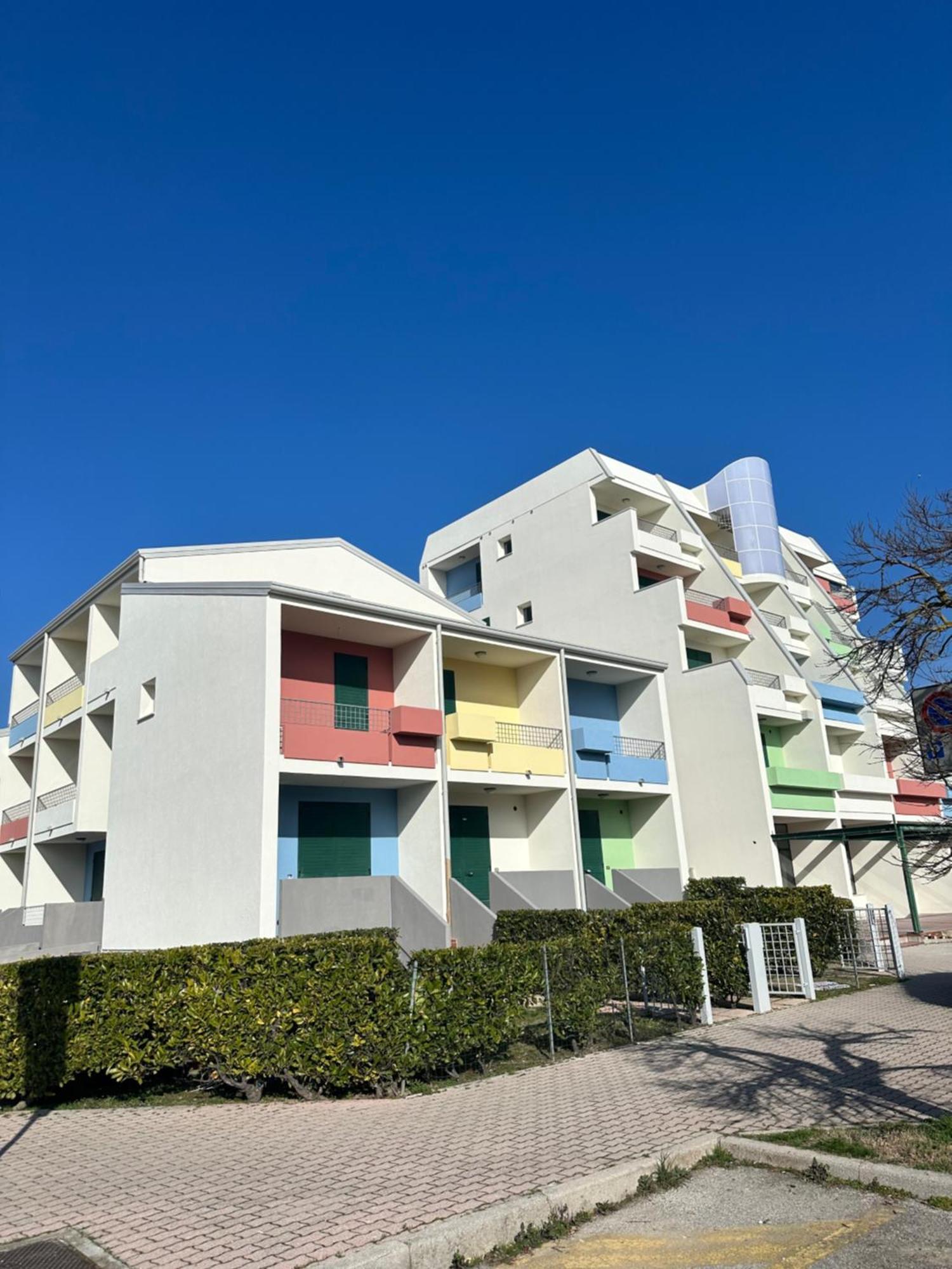 Villaggio Luna Swimmingpool- Agenzia Cocal Caorle Exteriör bild