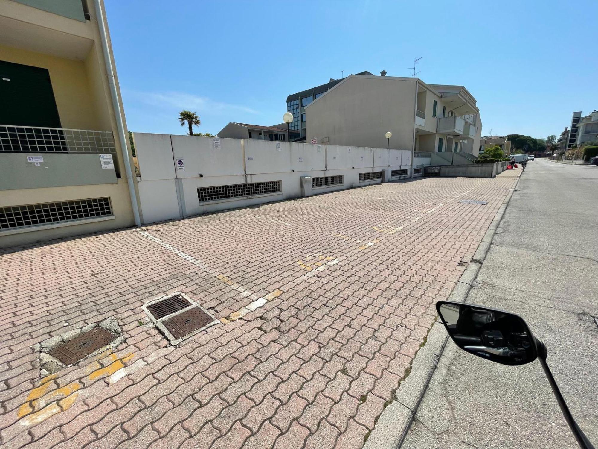 Villaggio Luna Swimmingpool- Agenzia Cocal Caorle Exteriör bild