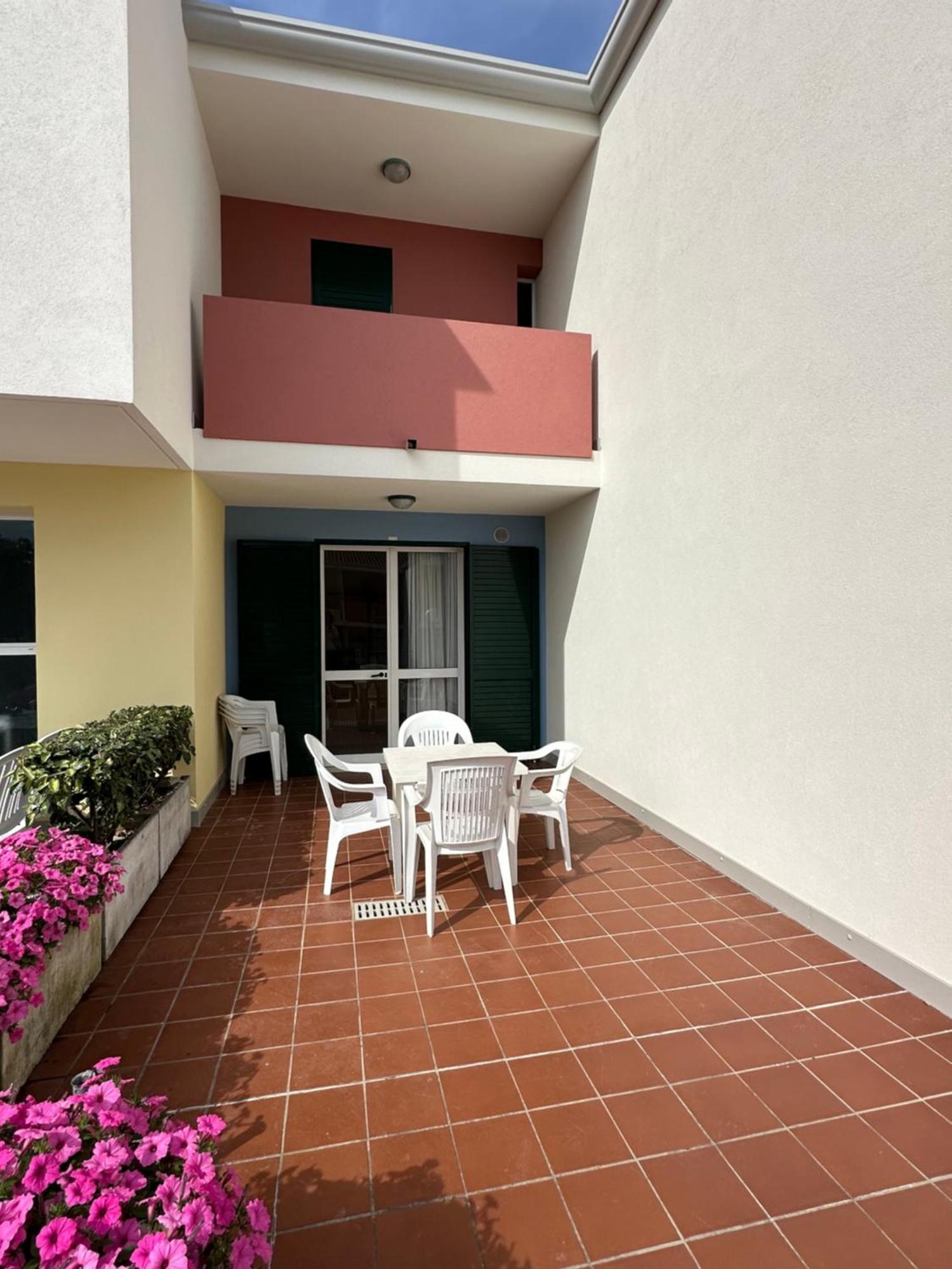 Villaggio Luna Swimmingpool- Agenzia Cocal Caorle Exteriör bild